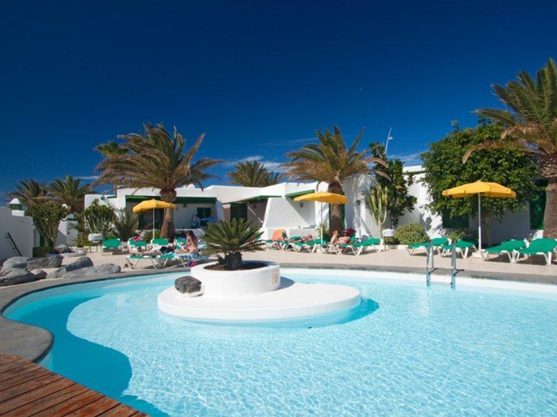 Bungalows Velazquez Пуэрто дель Кармен Экстерьер фото